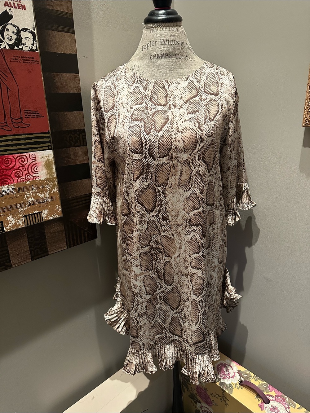 Vernacular Snake Print Ruffle Hem Shift Dress EUC